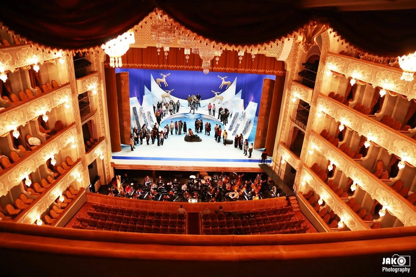 Tbilisi Opera and Ballet Theatre - kiến trúc bên ngoài